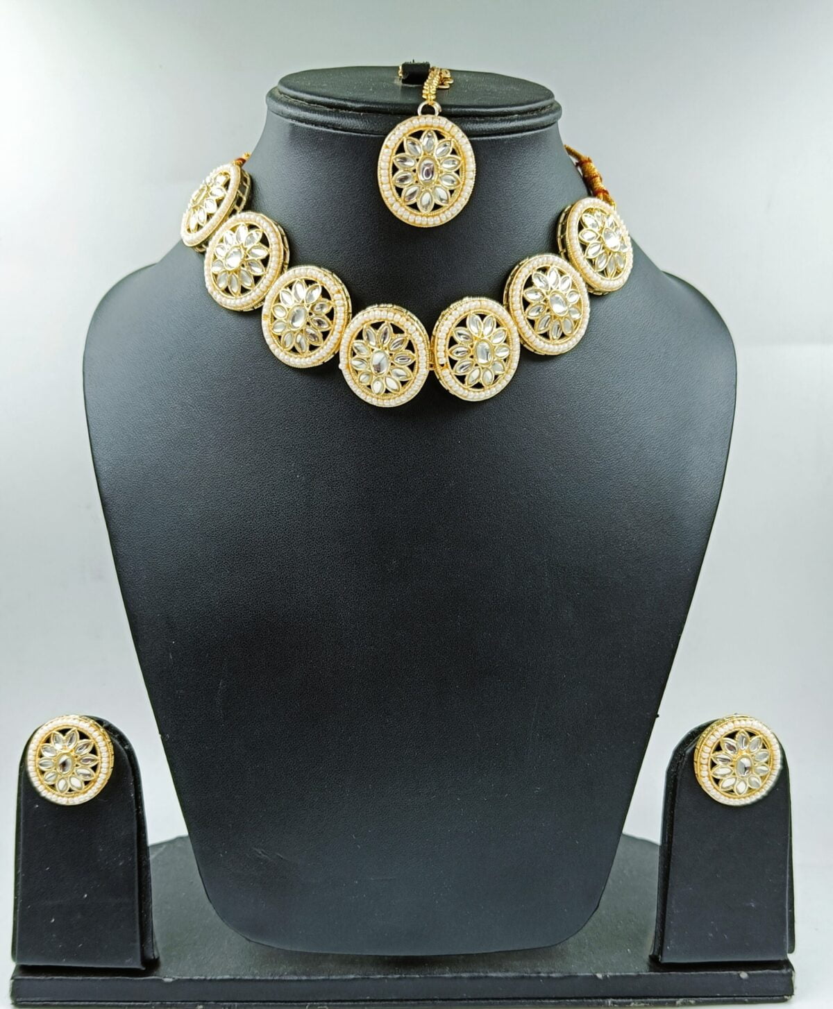 Gold Plated Kundan Stone Studded Circular Choker Necklace Set - Image 2