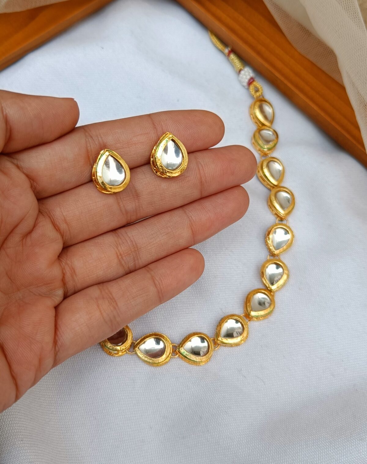 Gold Plated Drop Shaped Kundan Necklace Set - Image 2