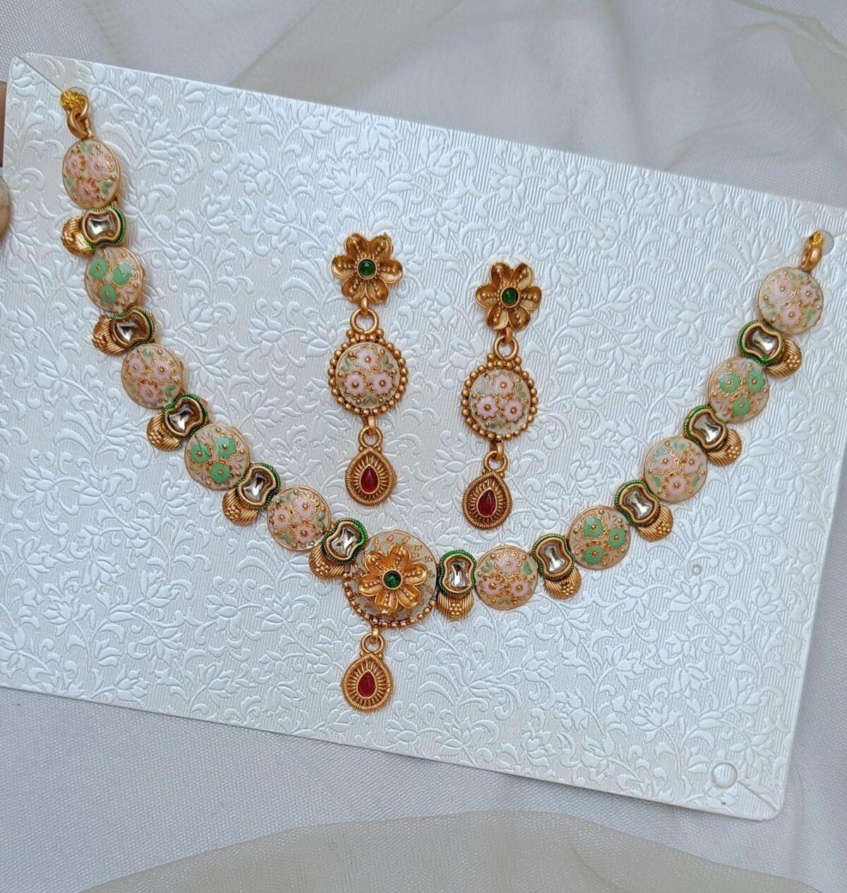 Gold Plated Kundan Stone Studded Necklace Set - Image 2