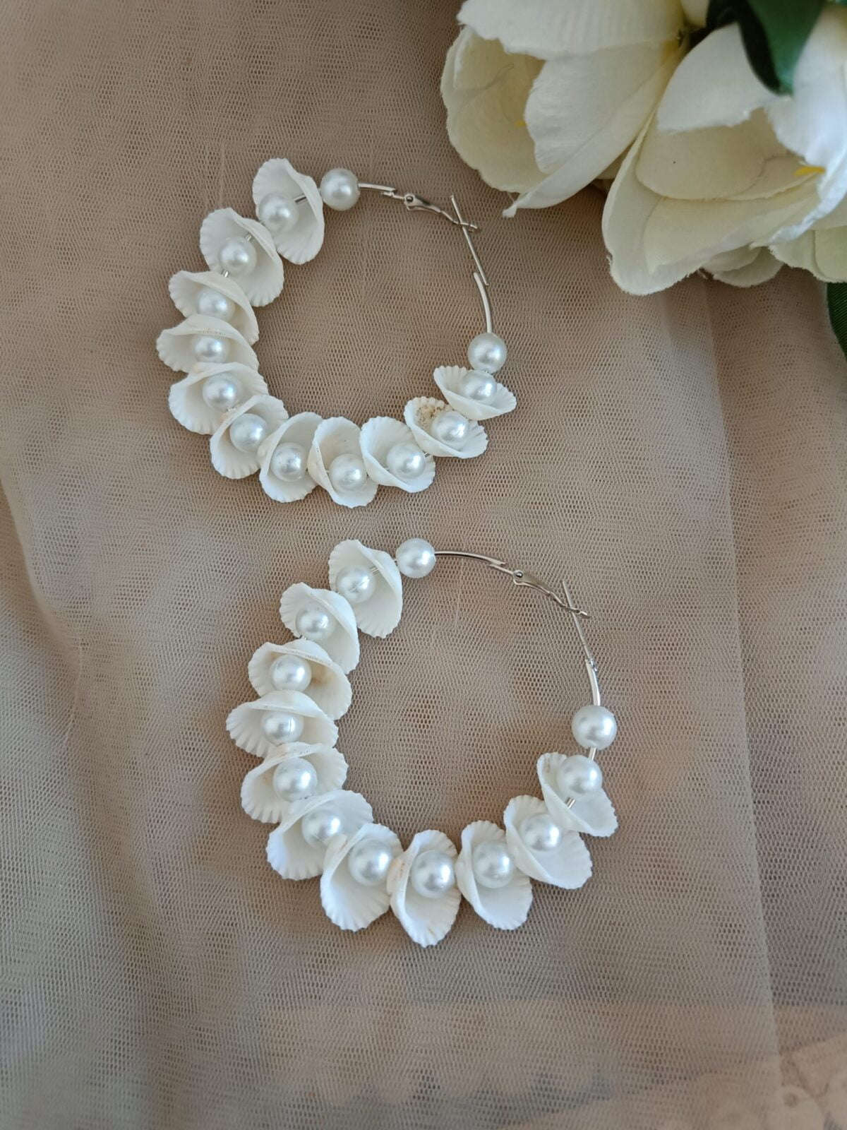 FHF Sea Shell With Pearl Hoop Earrings