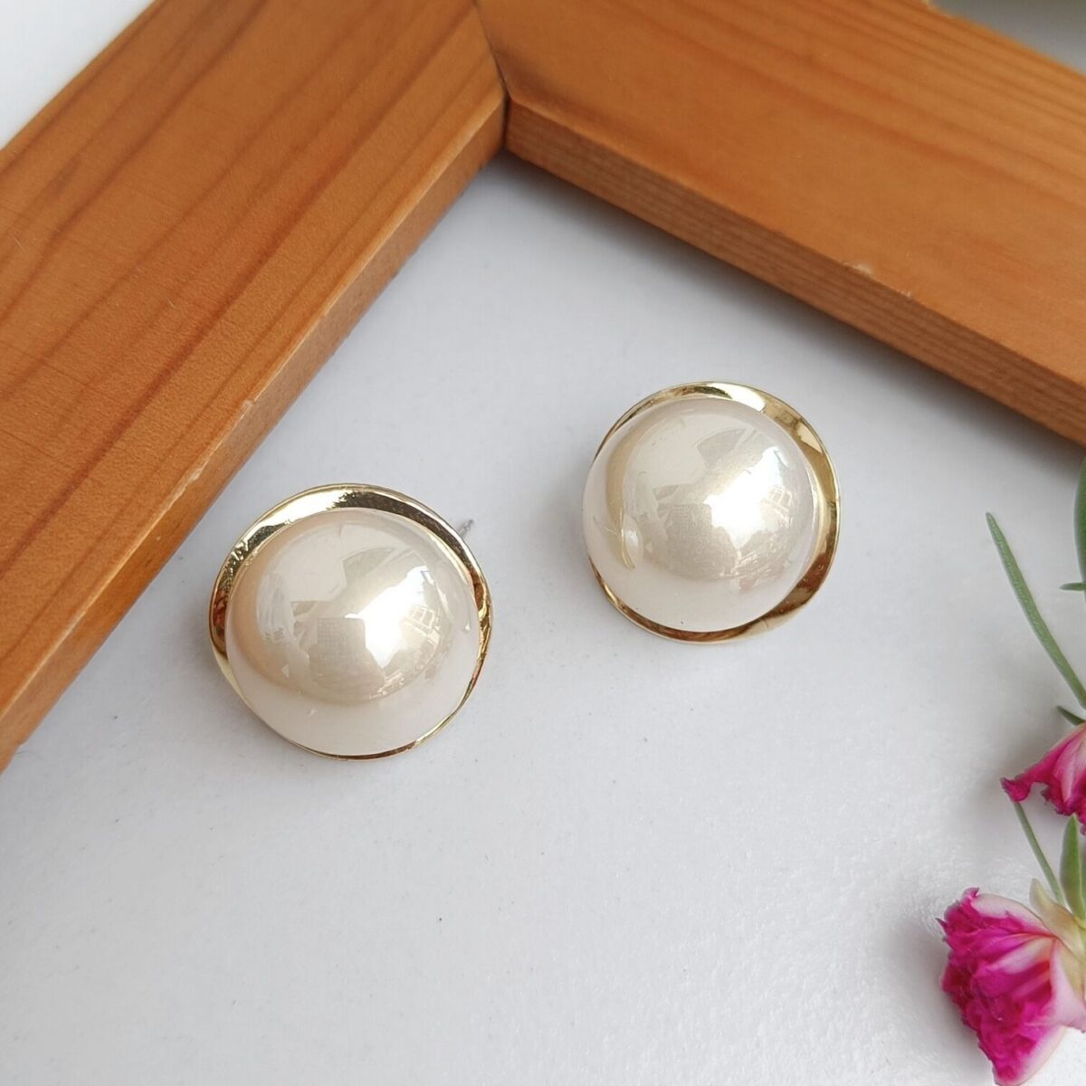 Earrings, Stud, White, Pearl