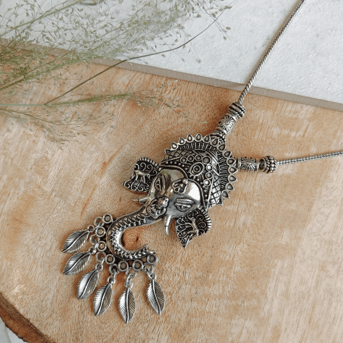 festival , dandiya, navratri, oxidised, pendant