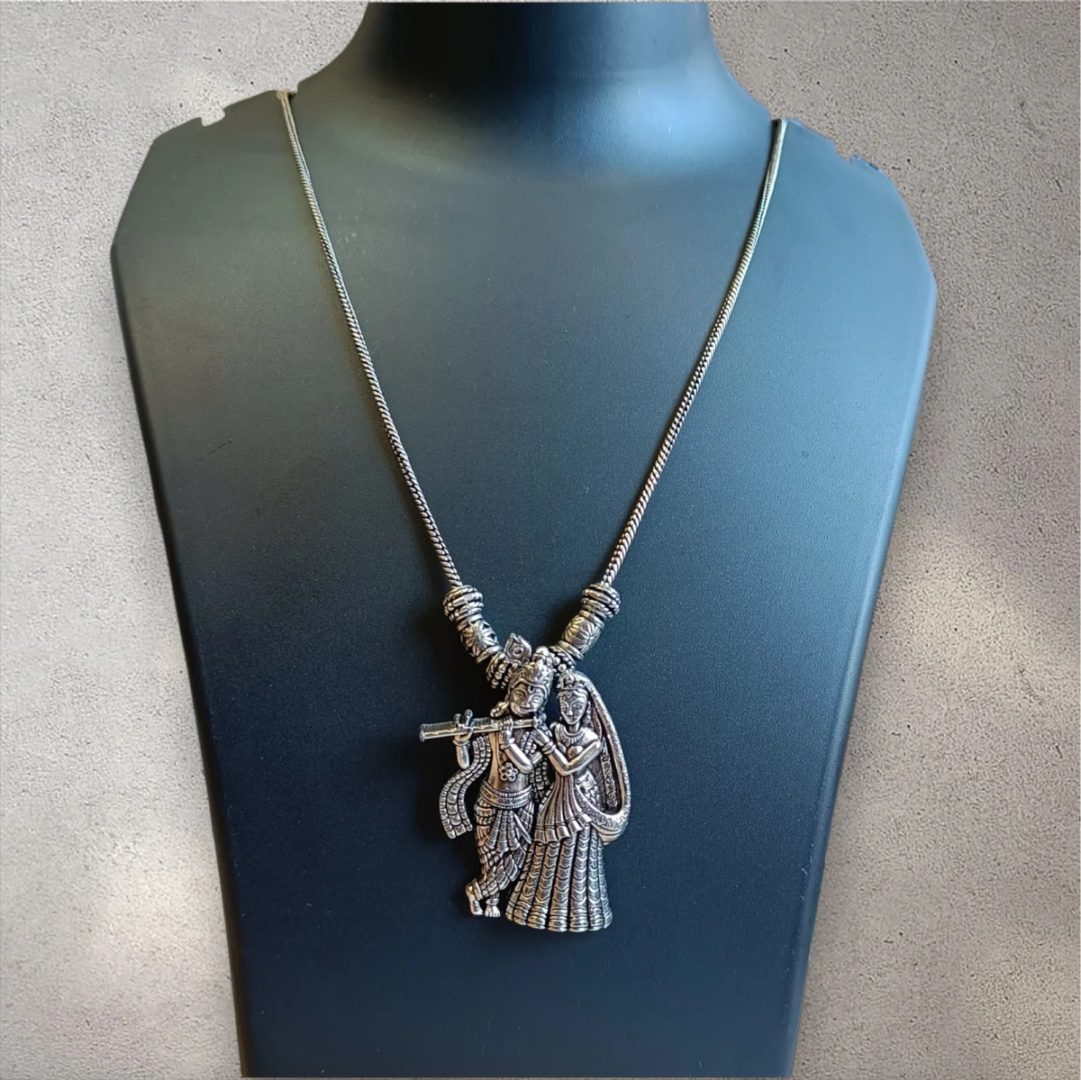 FHF Oxidised Silver Plated Radha Krishna Pendant - Image 2